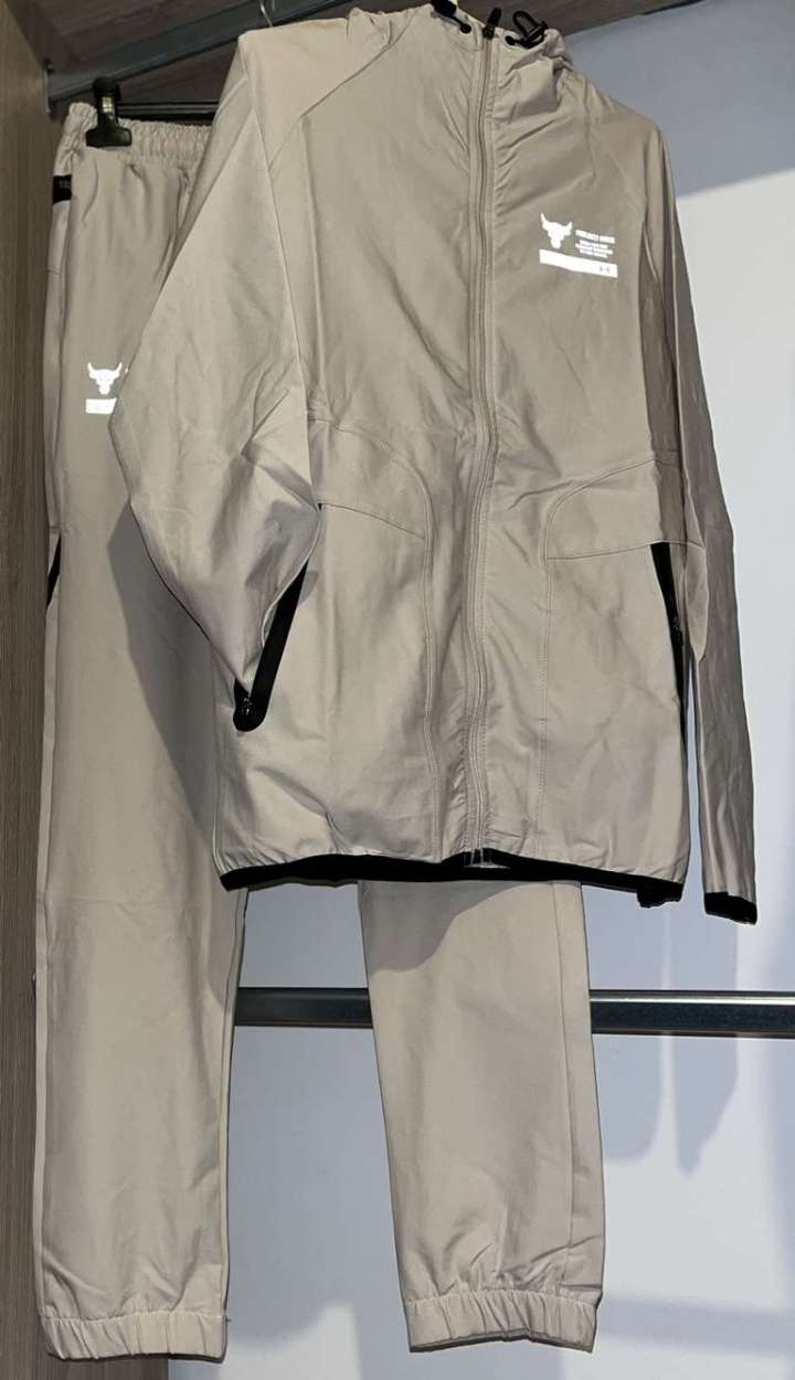 Complet Under Armour Projet Rock "Beige"